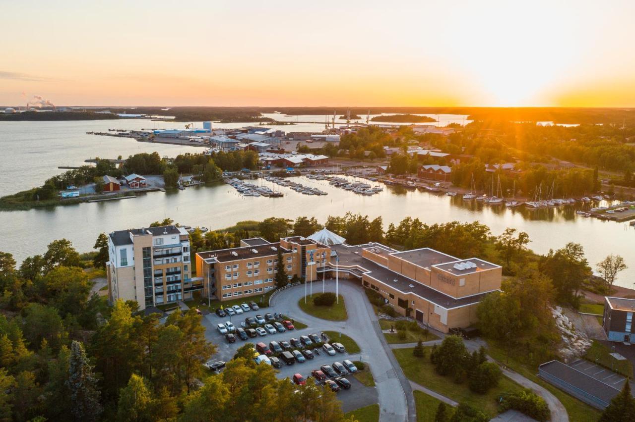 Finlandia Hotel Aquarius Uusikaupunki Eksteriør billede