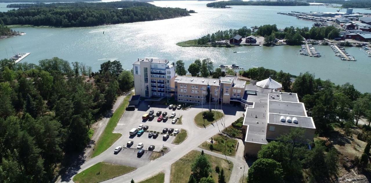 Finlandia Hotel Aquarius Uusikaupunki Eksteriør billede